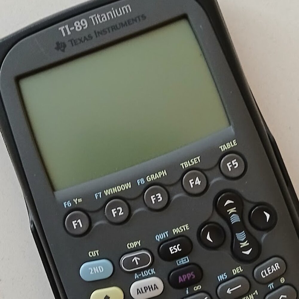 TI-89 Titanium Texas Instruments - Picture 2 of 3